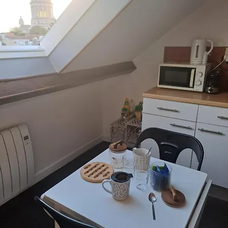 Appartement Corner Lebeau Proche Vieille-ville Stationnement Gratuit *