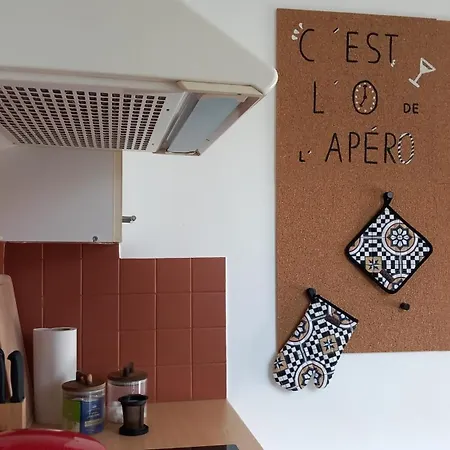 Corner Lebeau Proche Vieille-ville Stationnement Gratuit Lägenhet *